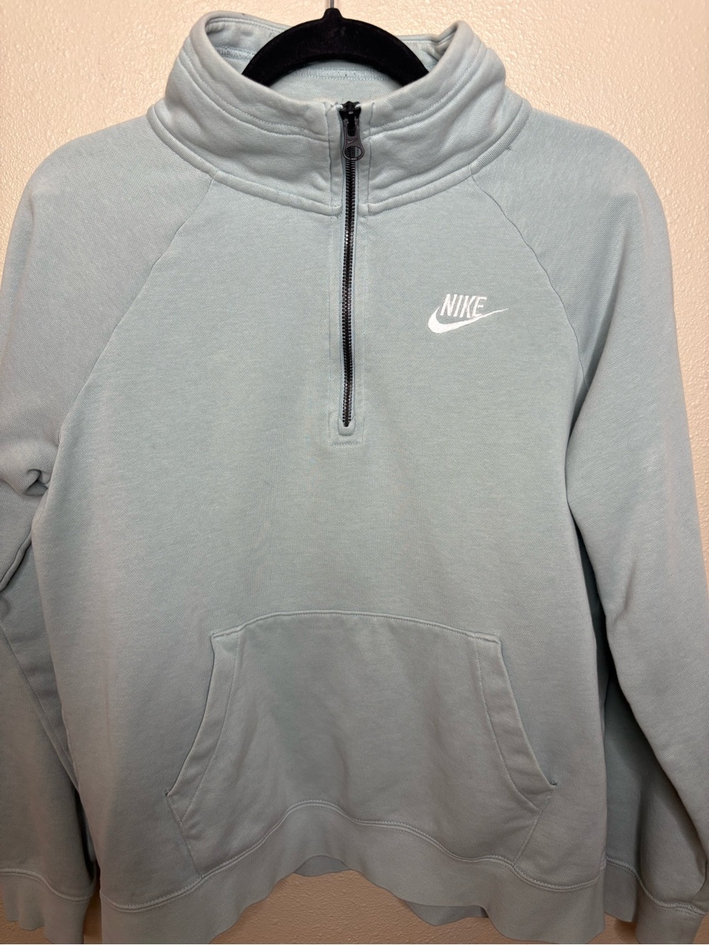NIKE Women’s- Pull Over-Size: Small-Soft Mint - Picture 2 of 6